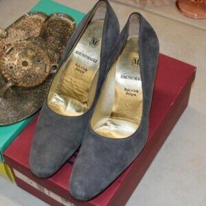 Bruno Magli Hillary Charcoal Suede Heels Size 7B - Made in Italy
